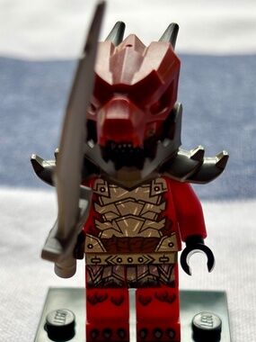 LEGO NINJAGO "Dragonian Warrior" njo0920 with stand & accessories